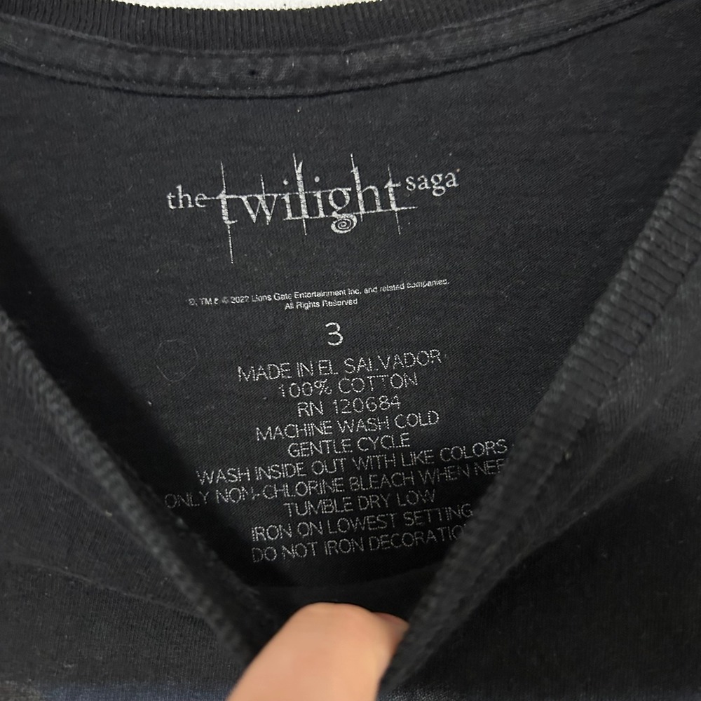 The Twilight Saga Edward Cullen Graphic T-Shirt Black Robert Pattinson Size 3 - Picture 3 of 4